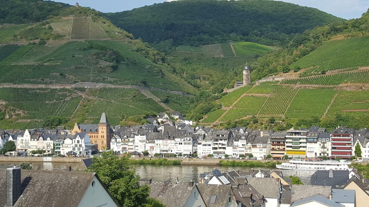 Zur Koenigslay Villa Bullay Bagian luar foto